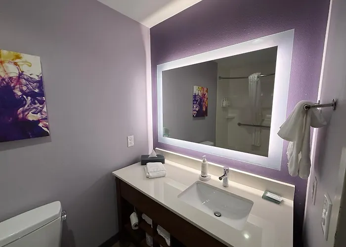 La Quinta By Wyndham Altoona Des Moines